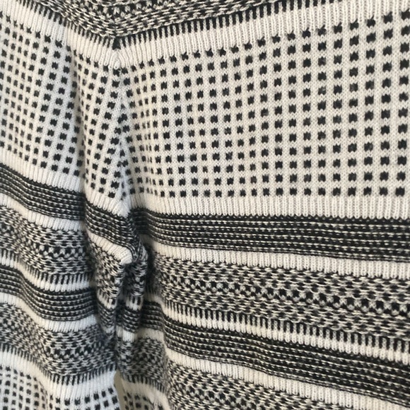 41 Hawthorn Crew Neck Sweater - Picture 3 of 7